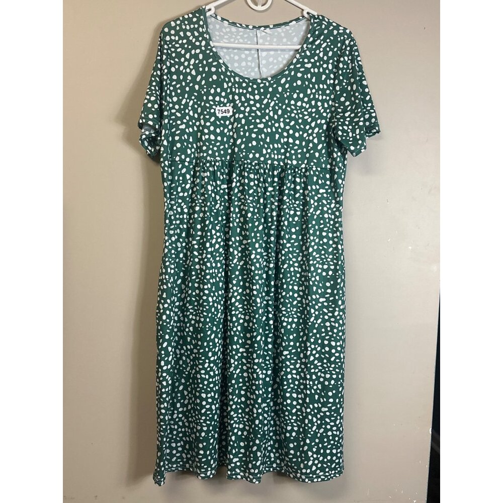 no name large short sleeve smocked pockets midi dress green and white smudged sp